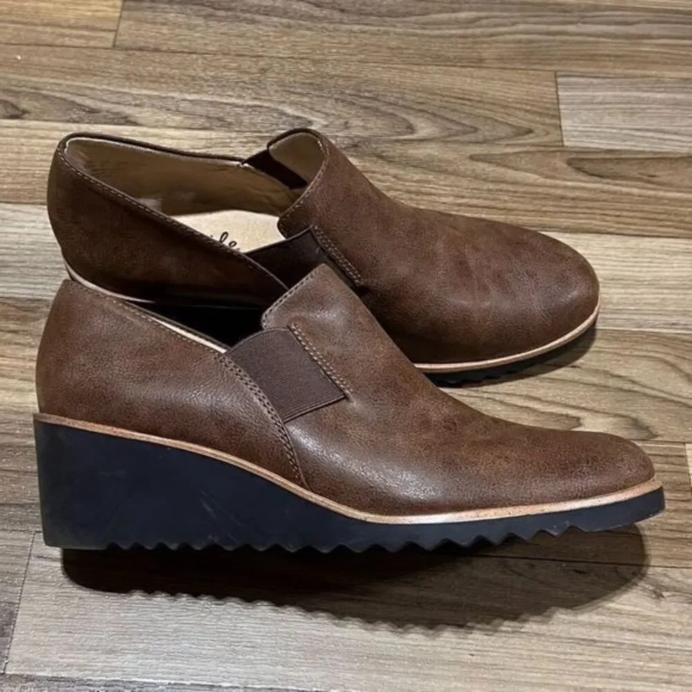 Life Stride Zora Wedge Slip on Faux Leather Upper Round Toe Brown Black Size 10W